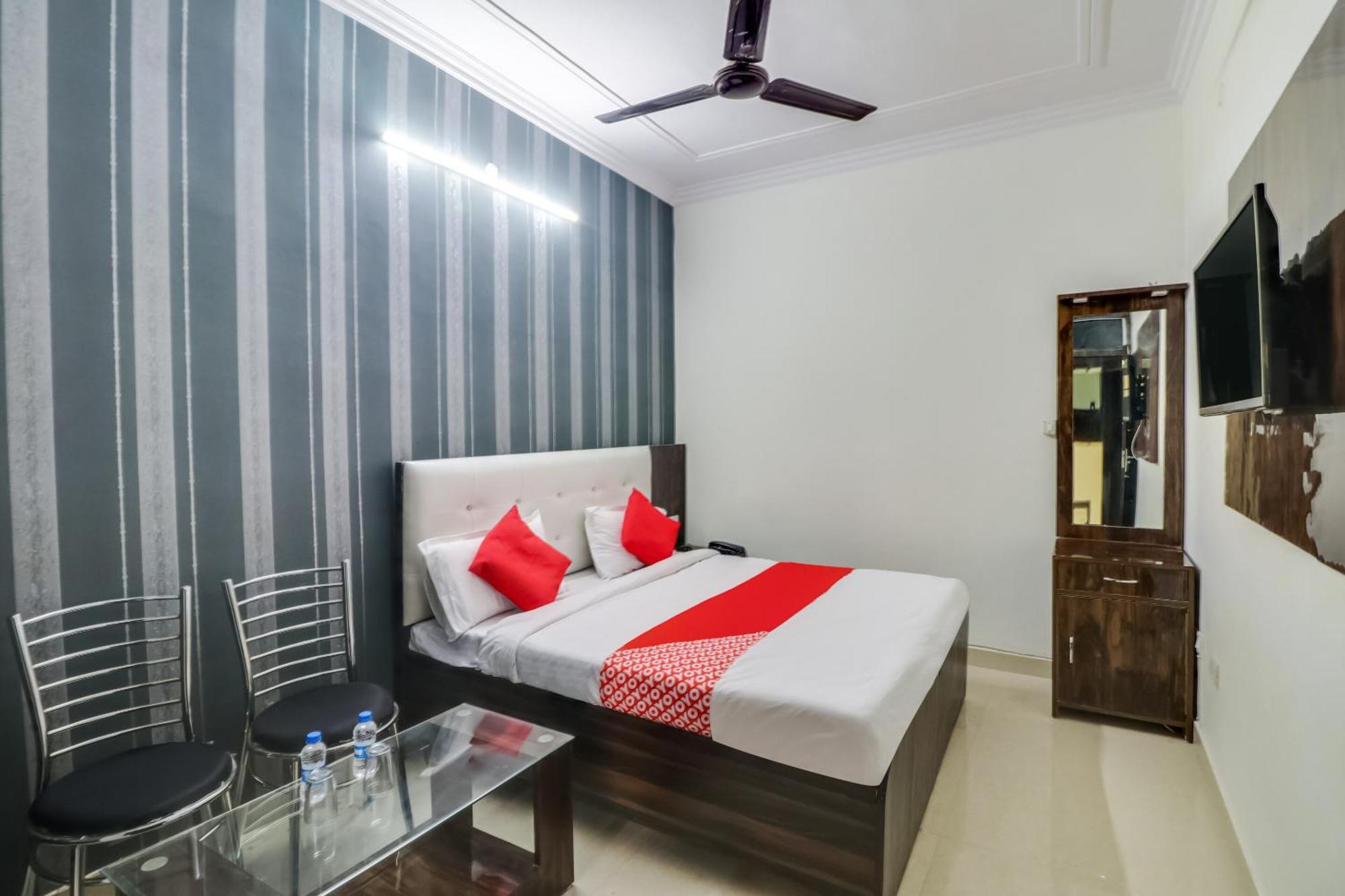 Hotel O Rodstar Chinhat Ngoại thất bức ảnh