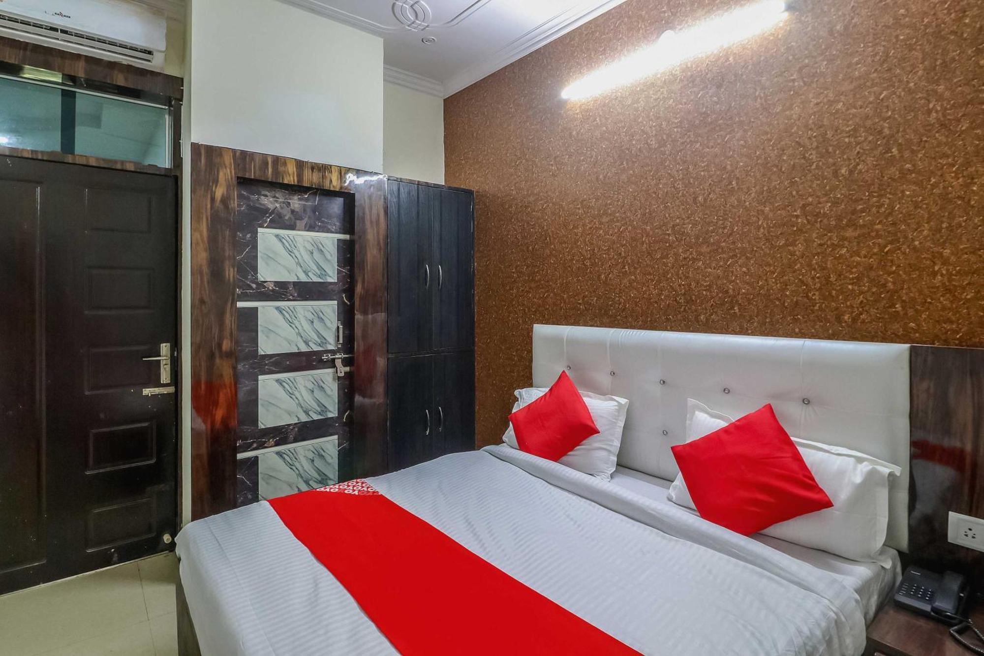 Hotel O Rodstar Chinhat Ngoại thất bức ảnh