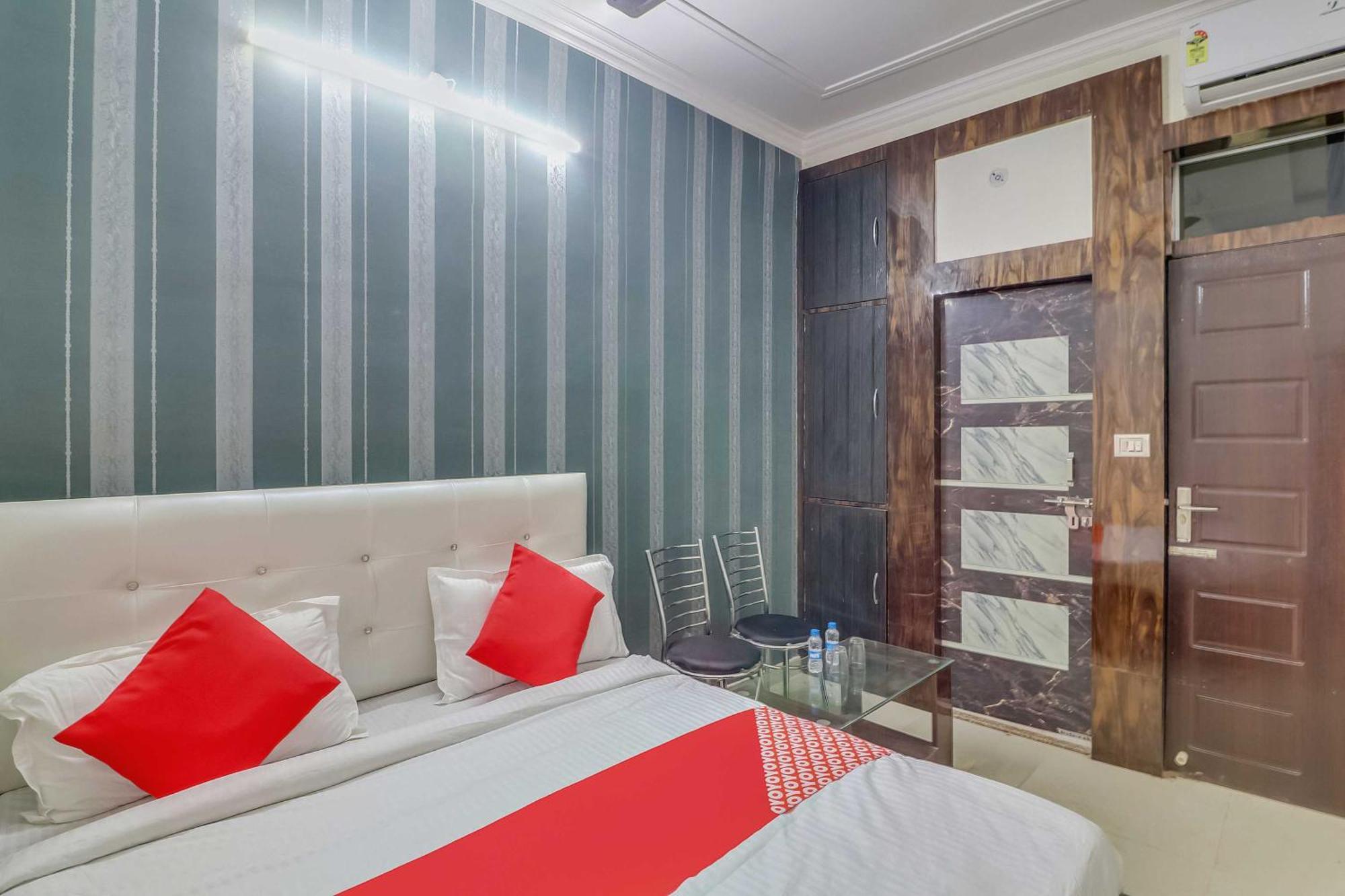 Hotel O Rodstar Chinhat Ngoại thất bức ảnh