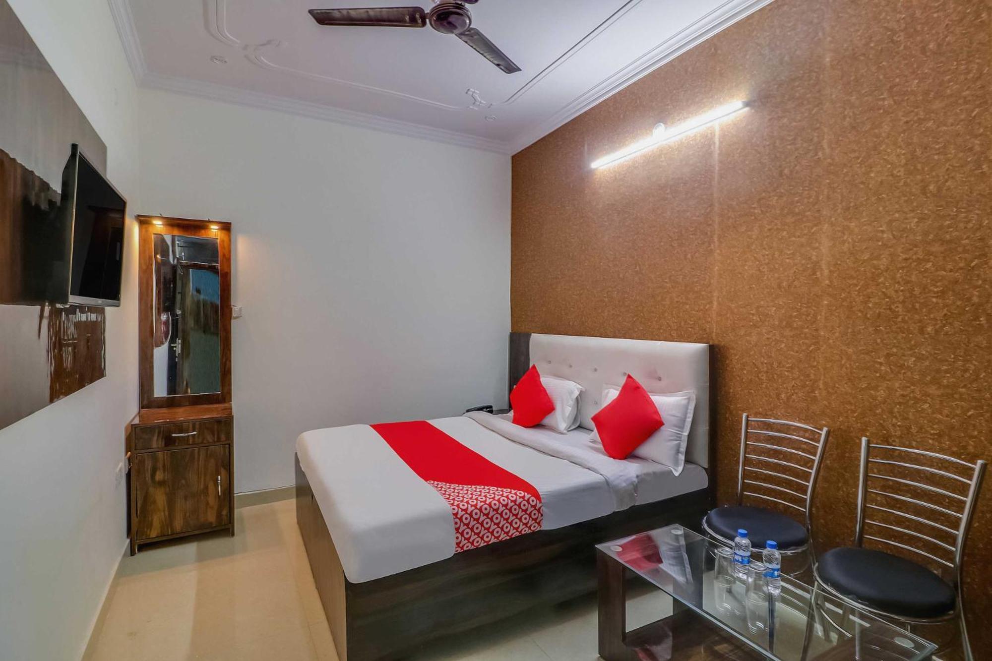 Hotel O Rodstar Chinhat Ngoại thất bức ảnh