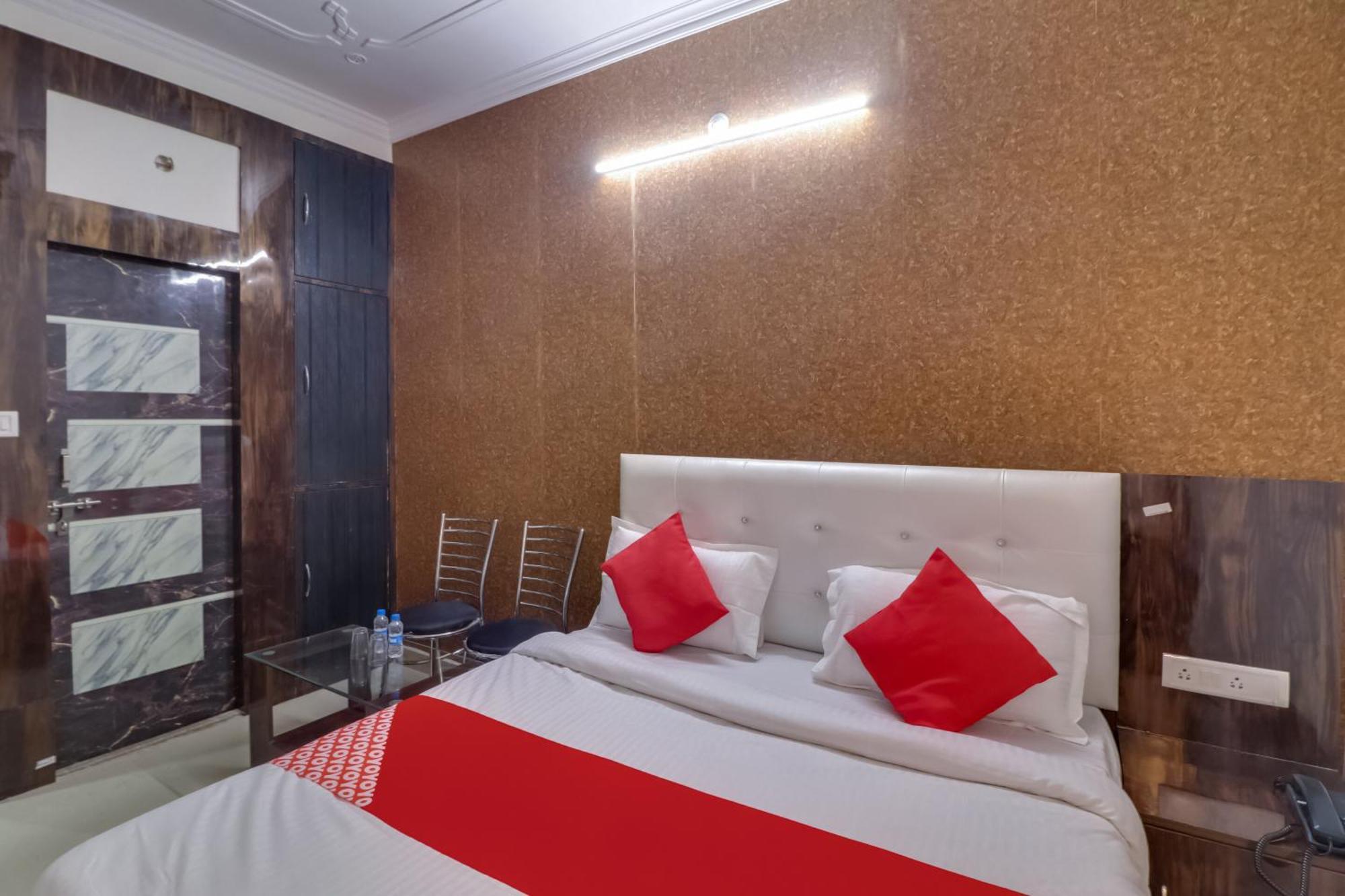 Hotel O Rodstar Chinhat Ngoại thất bức ảnh